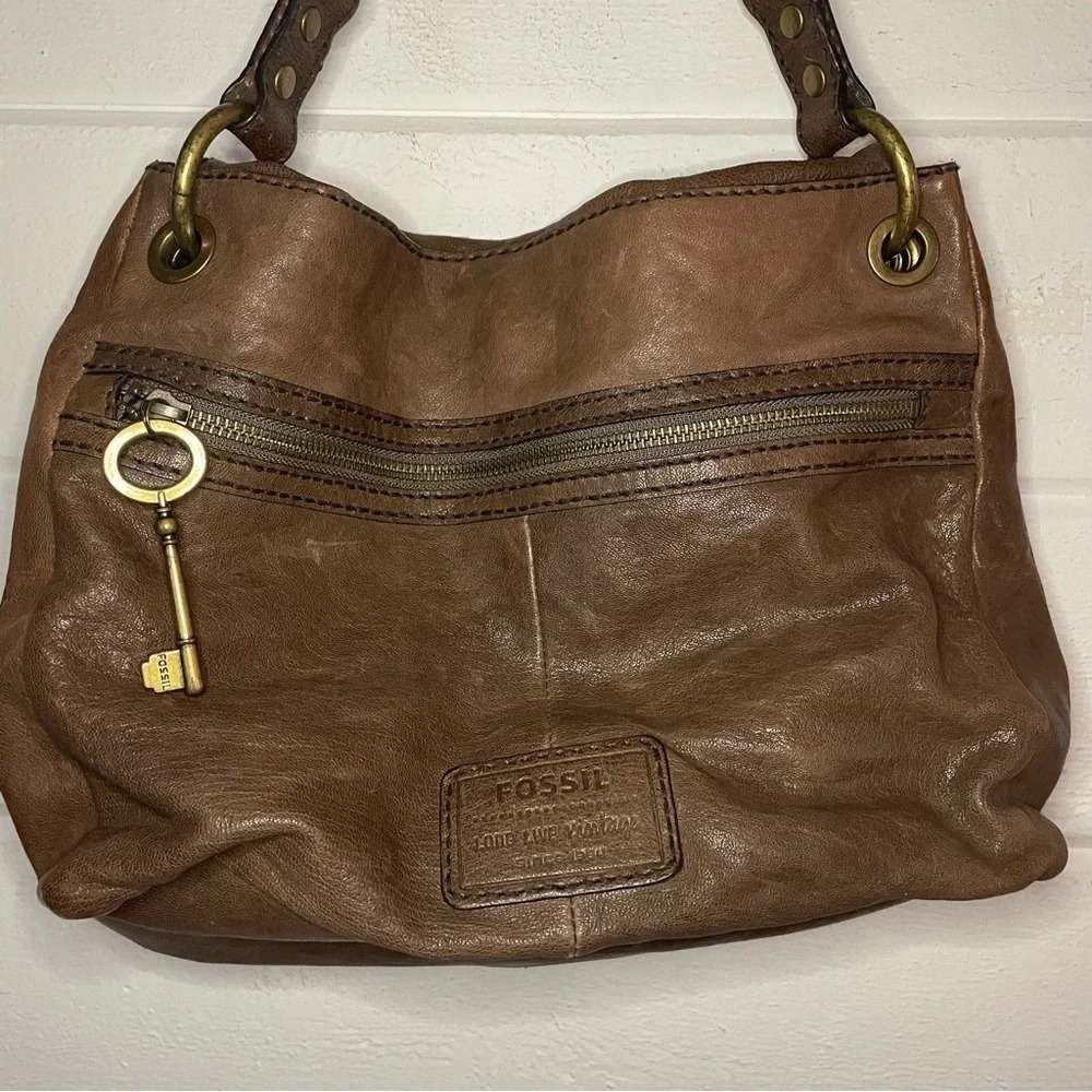 Fossil Long Live Vintage Brown Leather Brass
Studded Shoulder Hobo Bag Purse - Picture 8 of 17